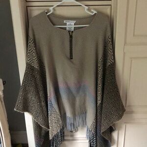 BCBG poncho